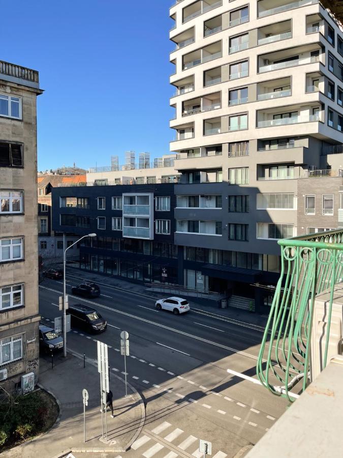 City Center 2 Bedroom A/C Apartment Bratislava Luaran gambar