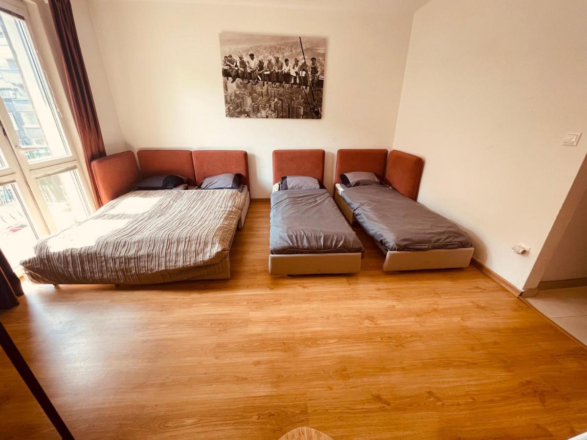 City Center 2 Bedroom A/C Apartment Bratislava Luaran gambar