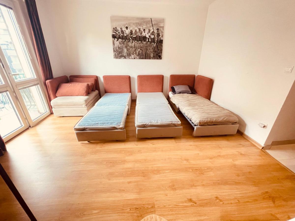 City Center 2 Bedroom A/C Apartment Bratislava Luaran gambar